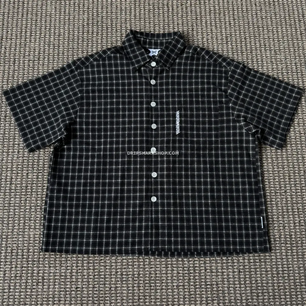 Camiseta negra a cuadros Mertra
