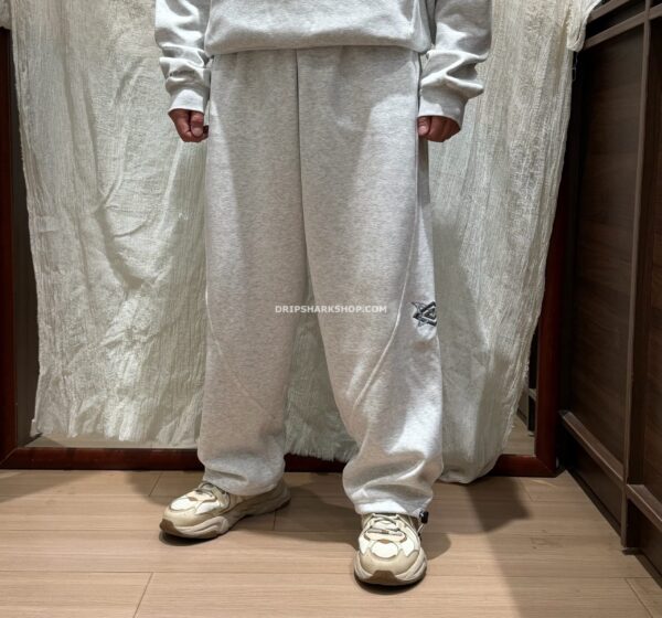 Chándal Mertra gris