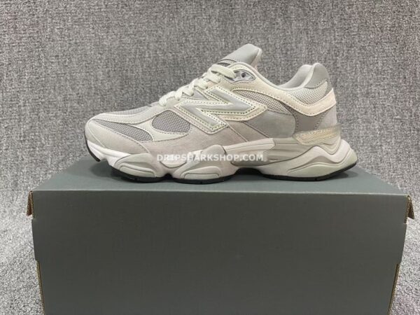 26543d82 Zapatillas New Balance 9060 Raincloud