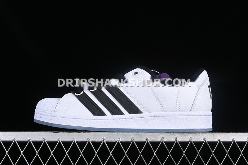 ADIDAS SUPERMODIFIED KORN