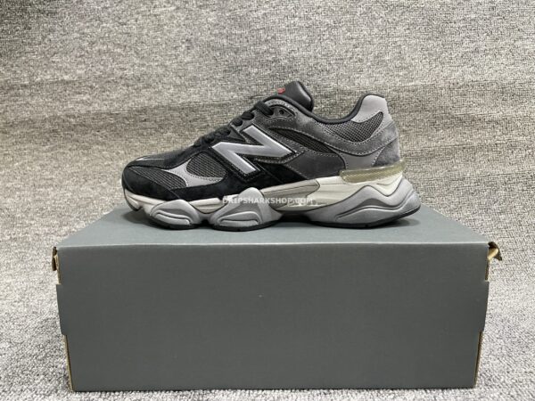 Zapatillas New Balance 9060 Black Castlerock