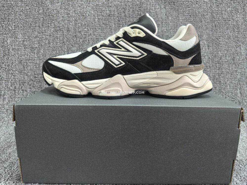 Zapatillas New Balance 9060 Sea Salt Bone