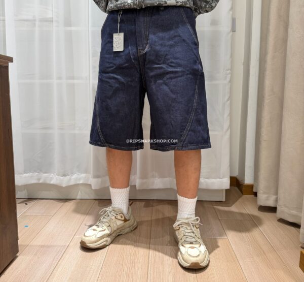 47b2d7741-scaled-1 Pantalones cortos Mertra