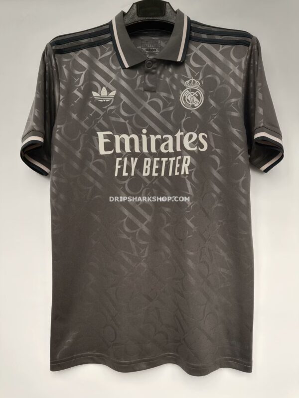 Camiseta Real Madrid tercera equipación 24/25