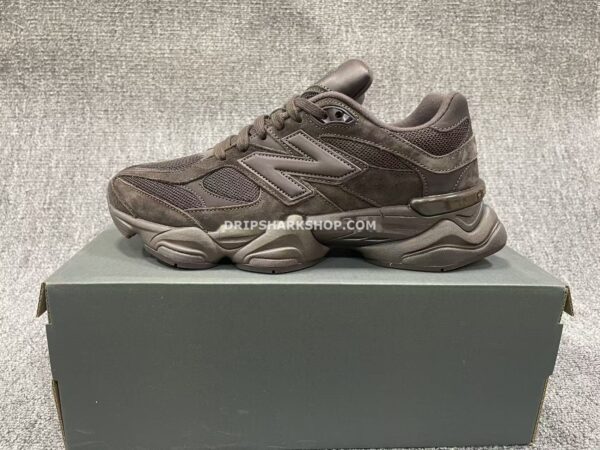 Zapatillas New Balance 9060 Brown