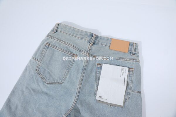 63e2c758 Vaqueros cortos Purple Brand