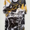 Camiseta de calentamiento Adidas Real Madrid Avengers 25/26