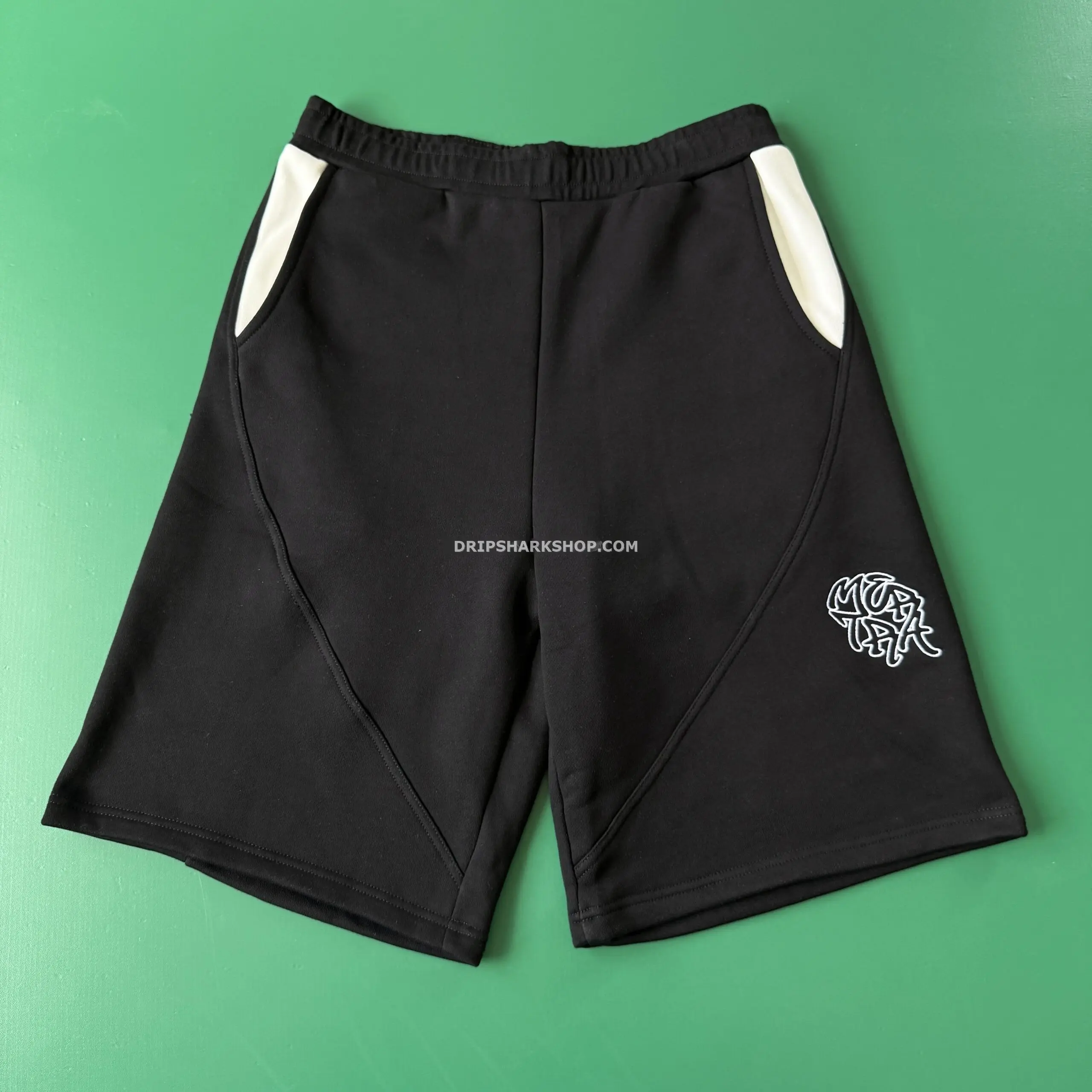 Pantalones cortos Mertra