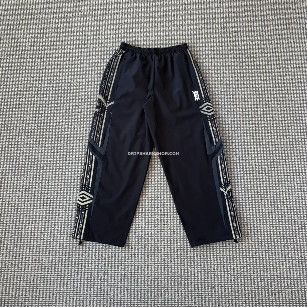 Pantalones Mertra negro