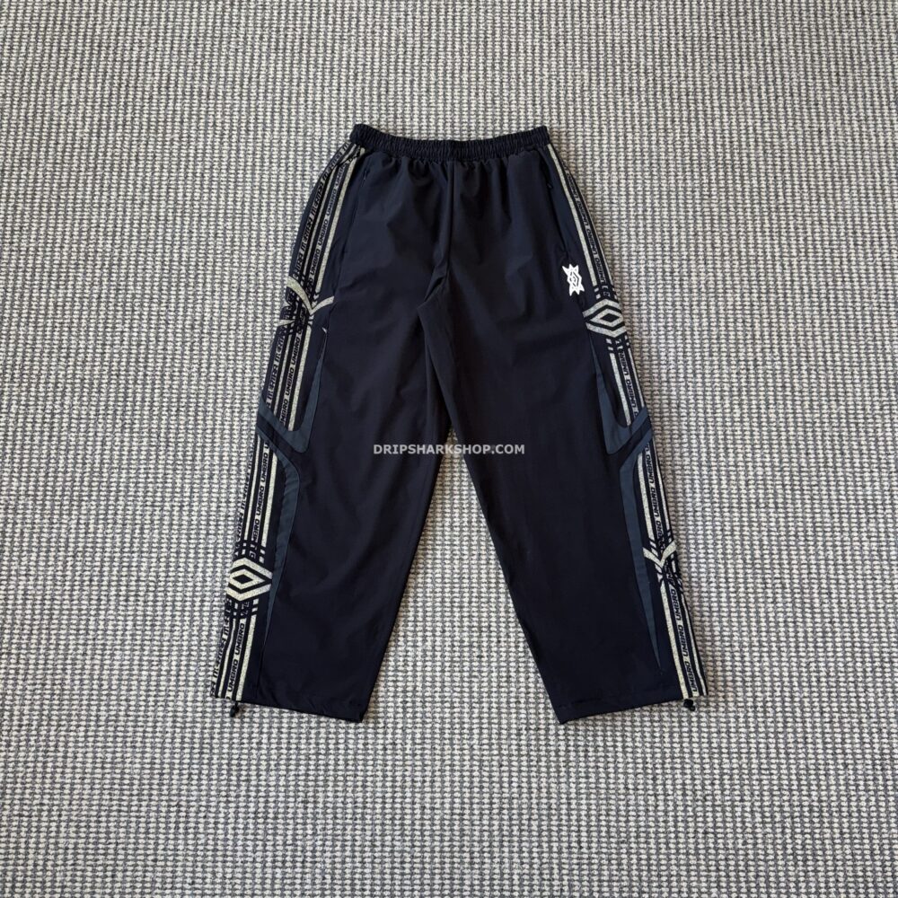 Pantalones Mertra negro