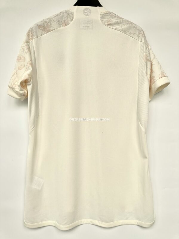 ec76198e-scaled-1 Camiseta Bayern Múnich tercera equipación 23/24