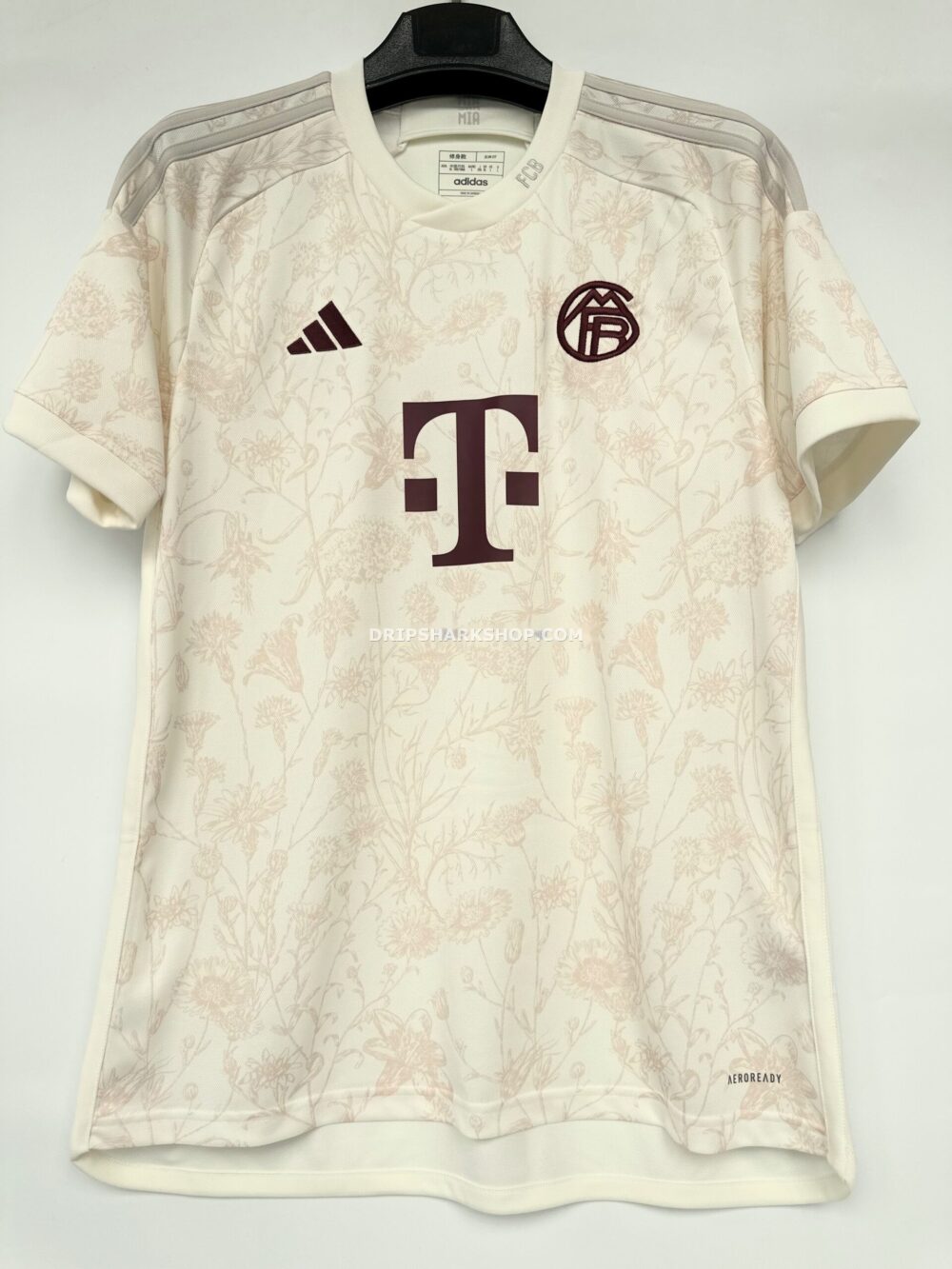 ec7a6543-scaled-1 Camiseta Bayern Múnich tercera equipación 23/24