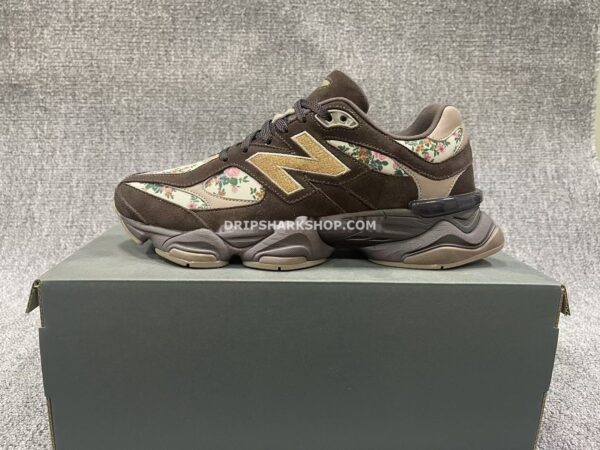 Zapatillas New Balance 9060 «Timeless Beauty»