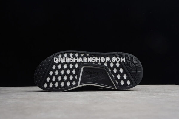 Adidas The NMD R1 Core Black Core Black Ftwr White - Negro