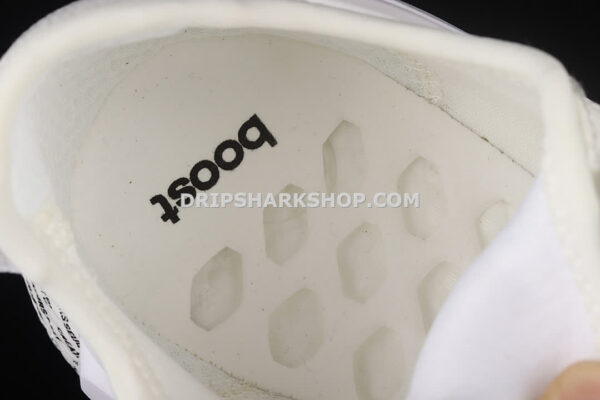 Adidas R1 Boost V2 Script White Cloud White Core Black Core Black - Blanco