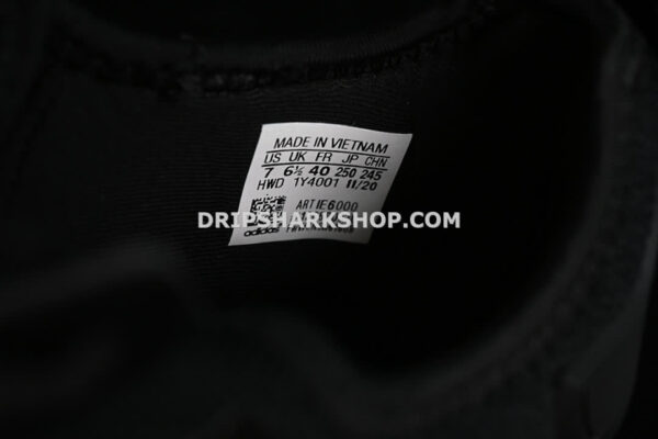 Adidas Star Wars X Nanzuka X NMD R1 Darth Vader Core Black Core Black Bold Pink - Negro