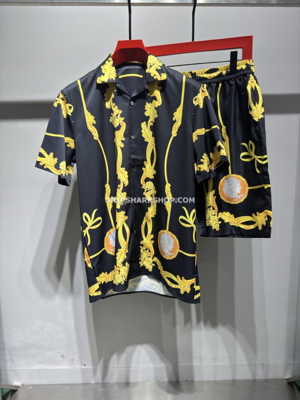 Conjunto corto Versace
