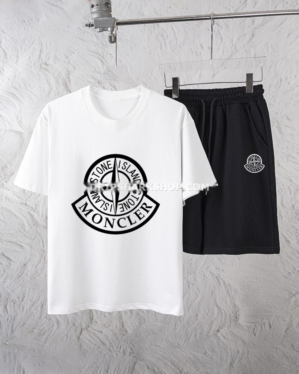 3dd56cd7 Conjunto corto Moncler