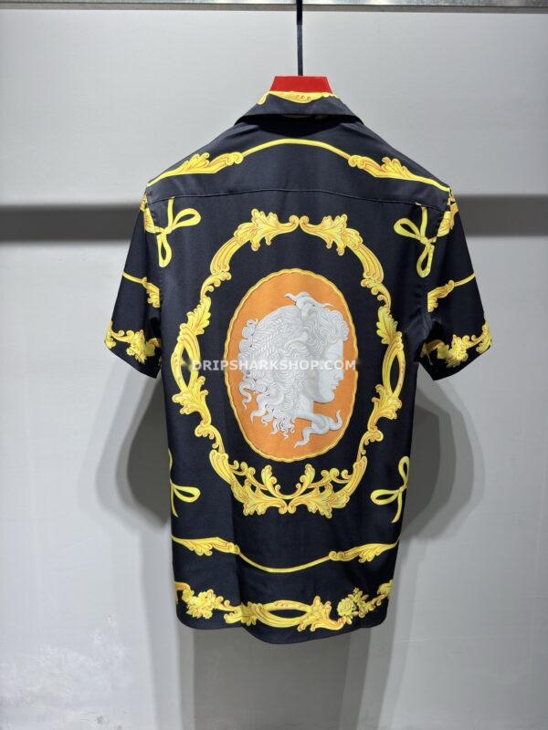 Conjunto corto Versace