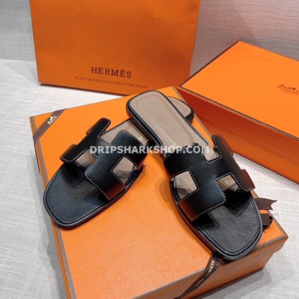 5bb75878 Sandalias Hermes - Oran Negro