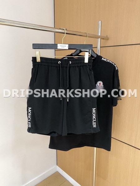 Conjunto corto Moncler