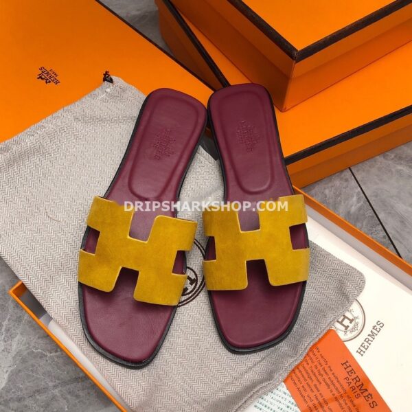 Sandalias Hermes - Oran Amarillo y púrpura
