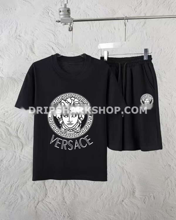 Conjunto corto Versace