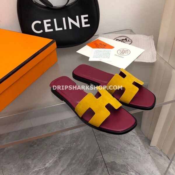 Sandalias Hermes - Oran Amarillo y púrpura