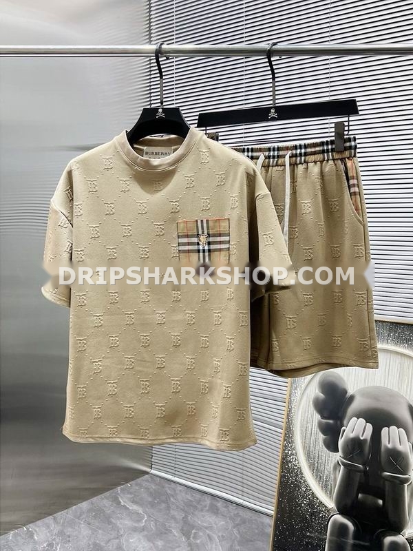 Conjunto corto Burberry