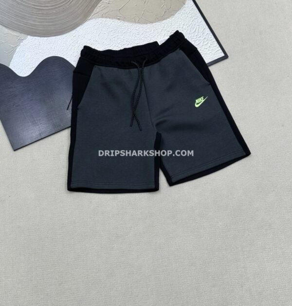 Nike TECH SHORTS