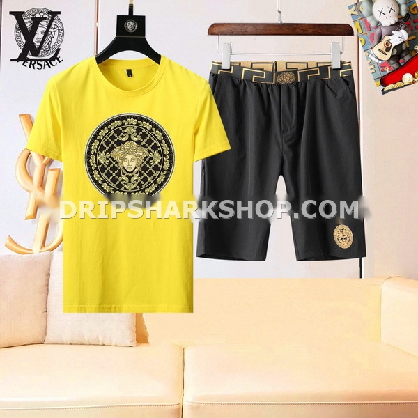 Conjunto corto Versace
