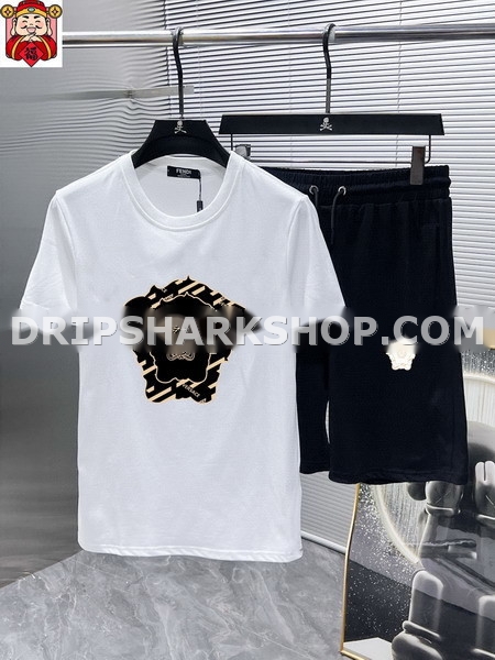 Conjunto corto Versace