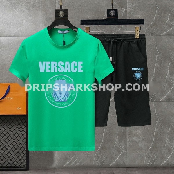 Conjunto corto Versace
