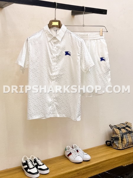 Conjunto corto Burberry