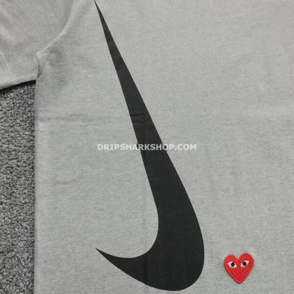 T-SHIRT CDG