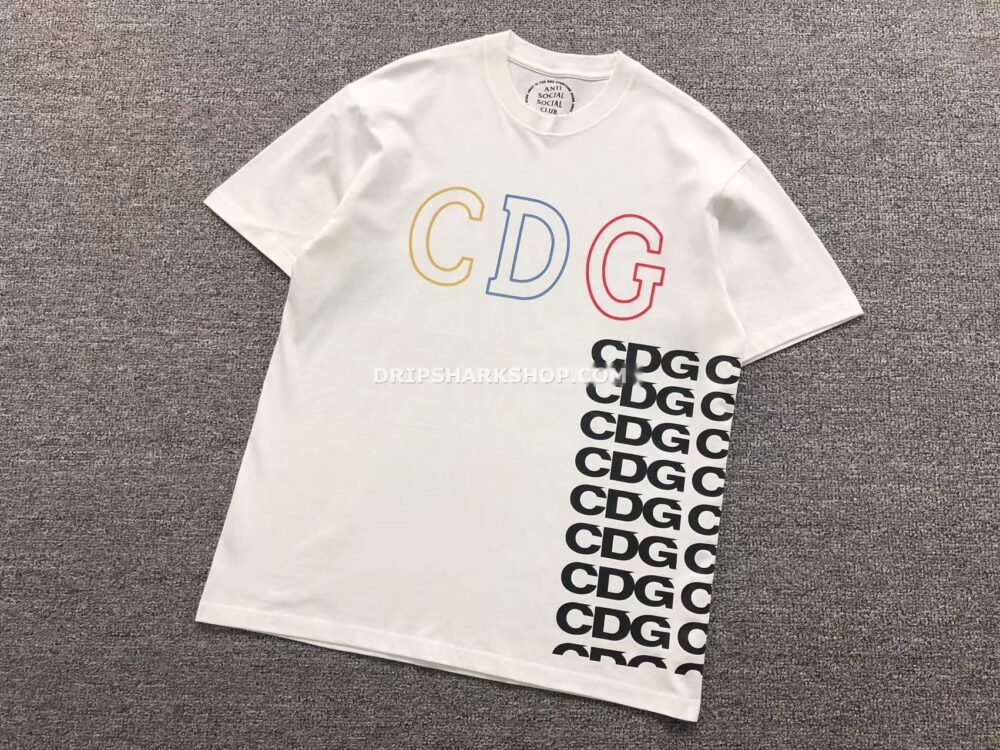 T-SHIRT CDG