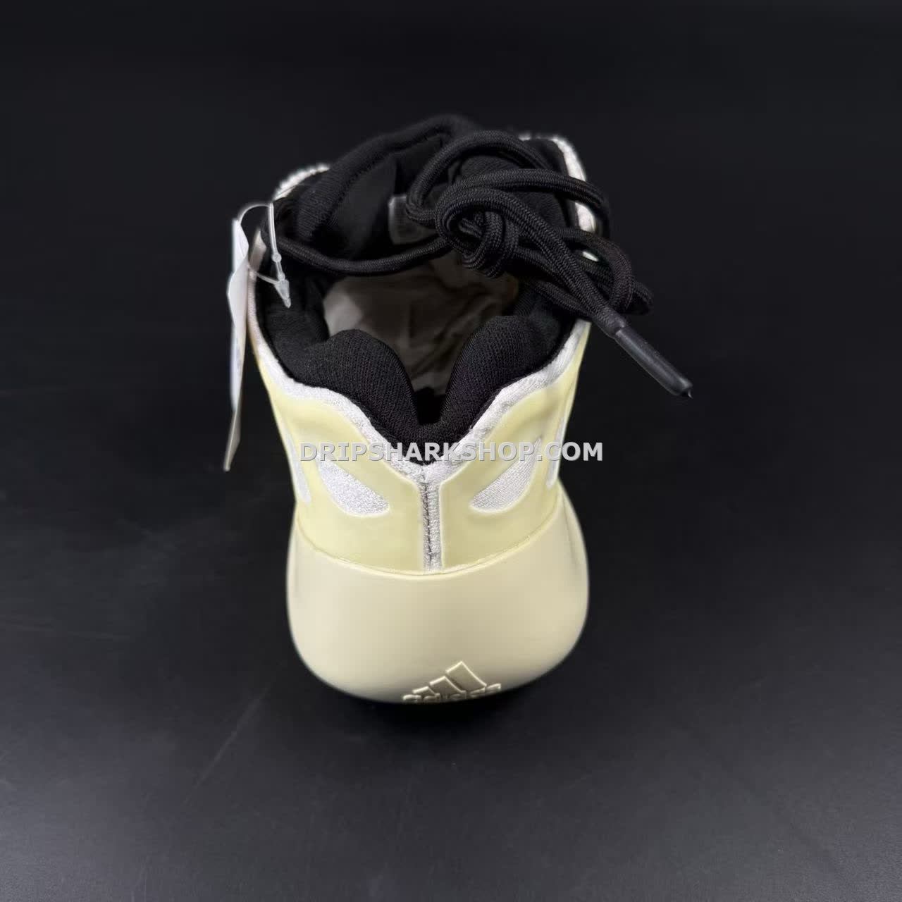 YEEZY 700 V3 Safflower - Imagen 3